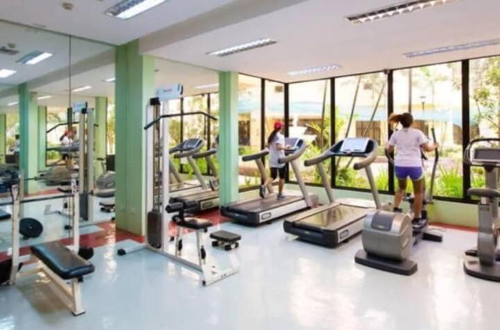 تاغويغ Spacious 1 Bedroom Unit Forbeswood Heights المظهر الخارجي الصورة
