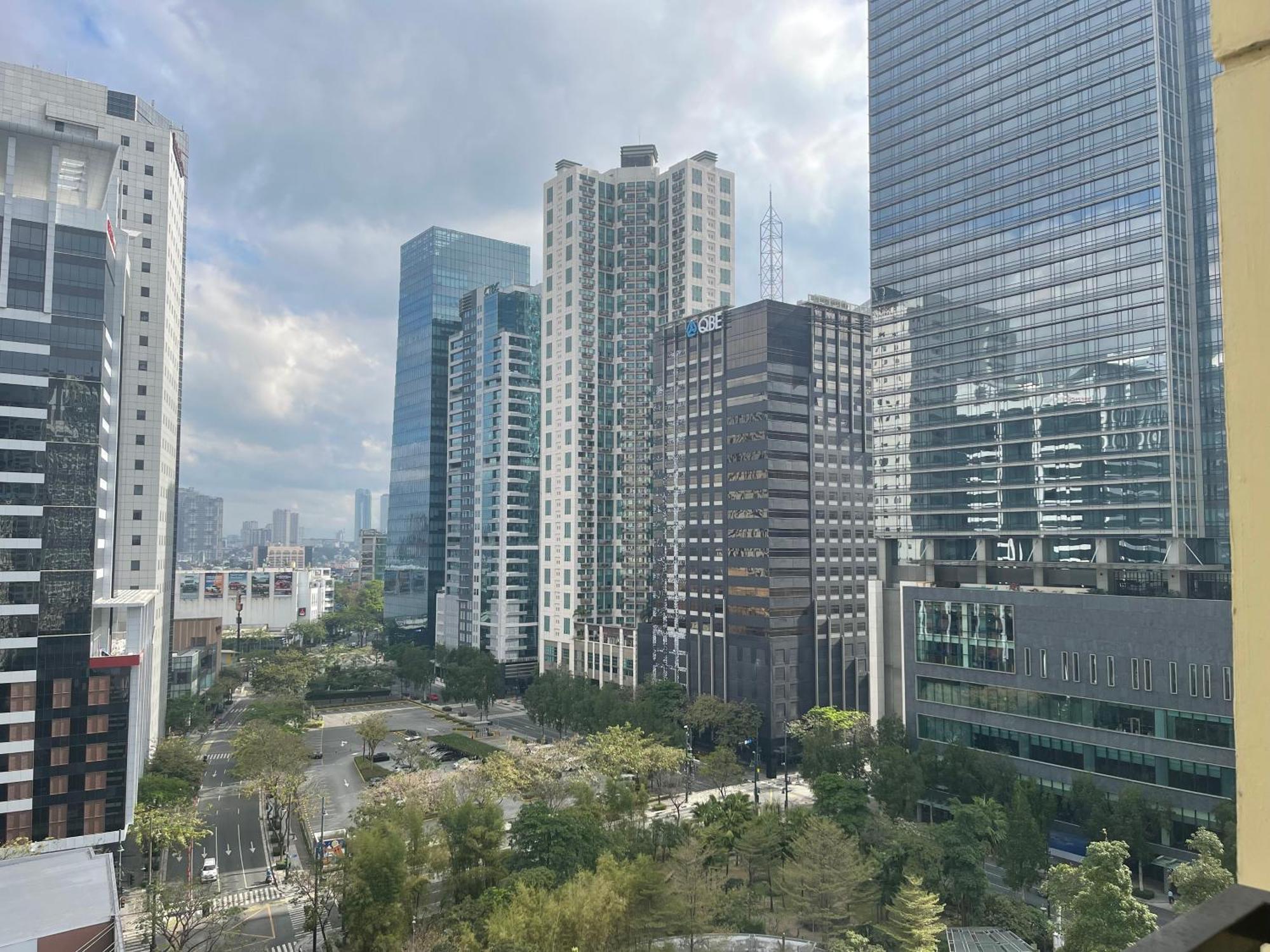 تاغويغ Spacious 1 Bedroom Unit Forbeswood Heights المظهر الخارجي الصورة