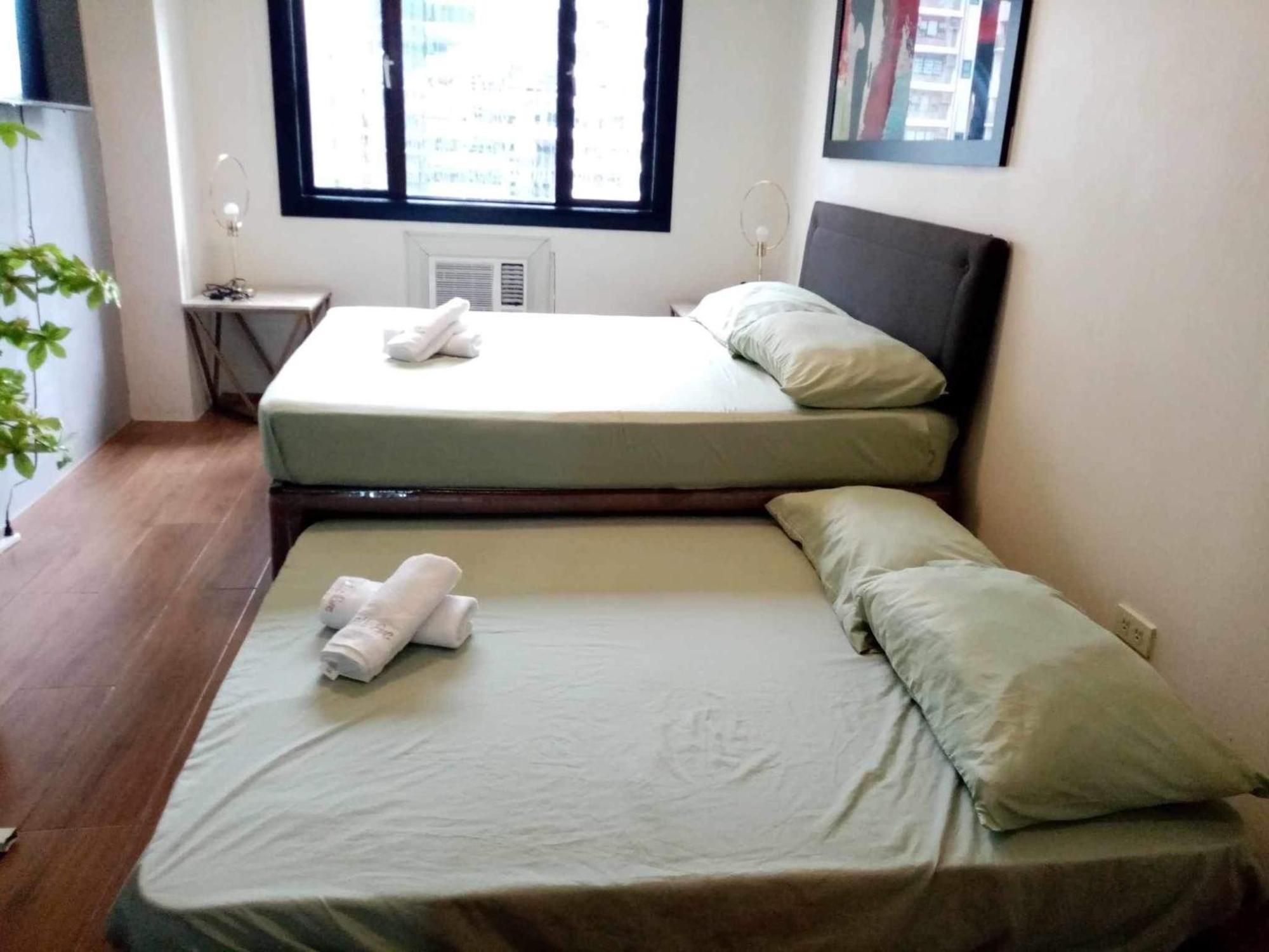 تاغويغ Spacious 1 Bedroom Unit Forbeswood Heights الغرفة الصورة