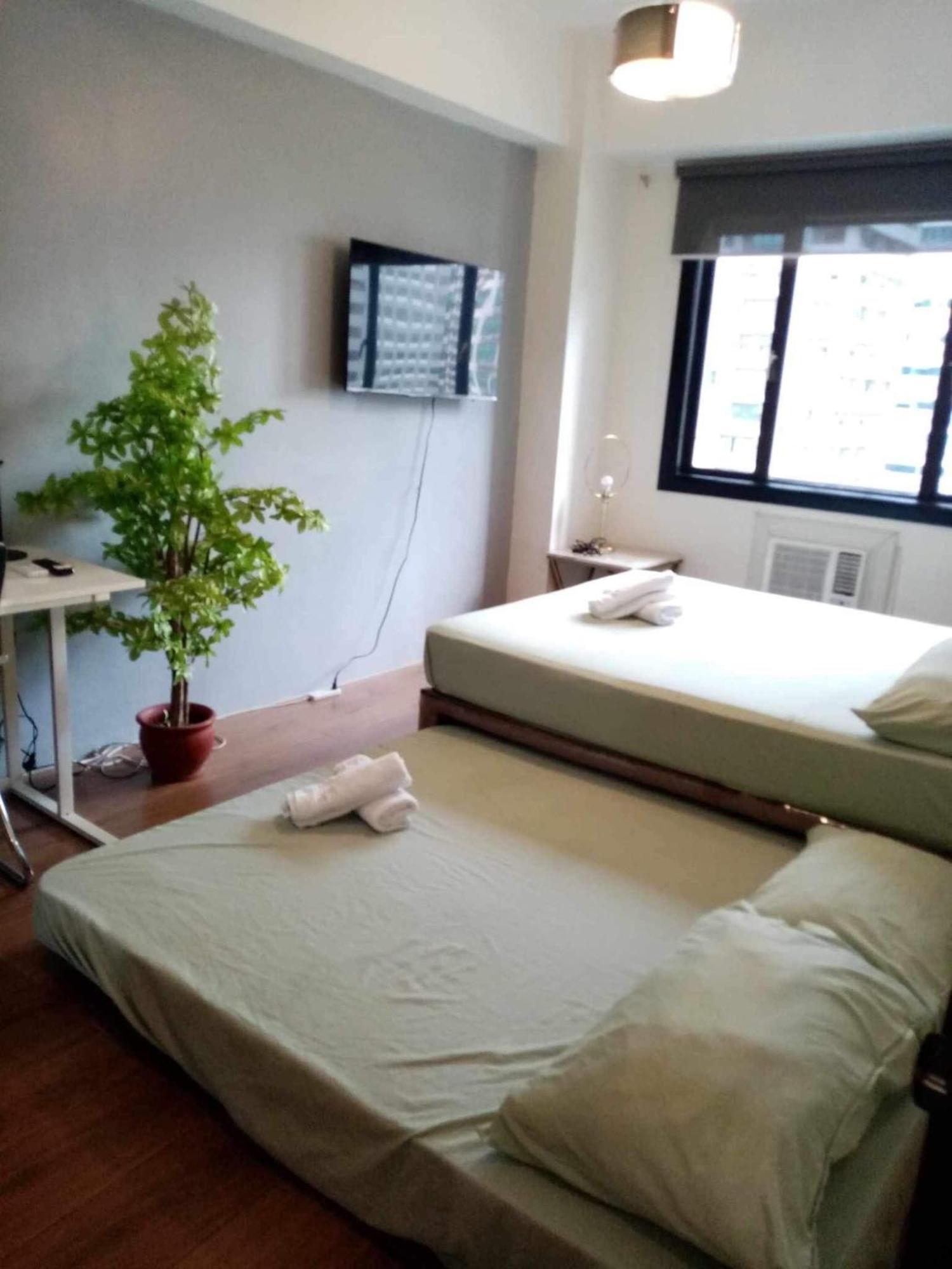 تاغويغ Spacious 1 Bedroom Unit Forbeswood Heights الغرفة الصورة